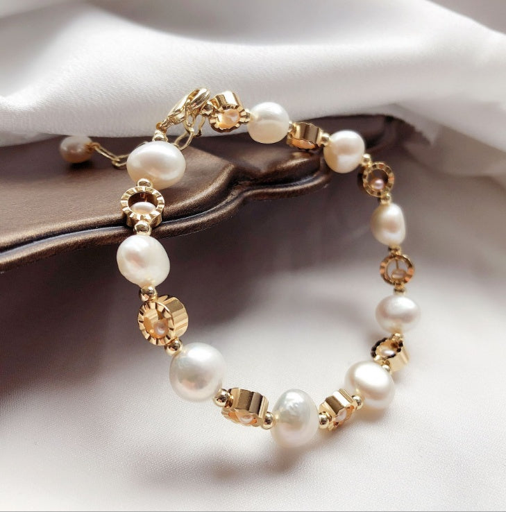 New Design Baroque Pearl Bracelet Fashion Personality Female Bracelet Temperament Bracelet Wild Simple Jewelry Wholesale
