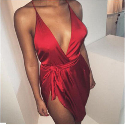 Backless dress